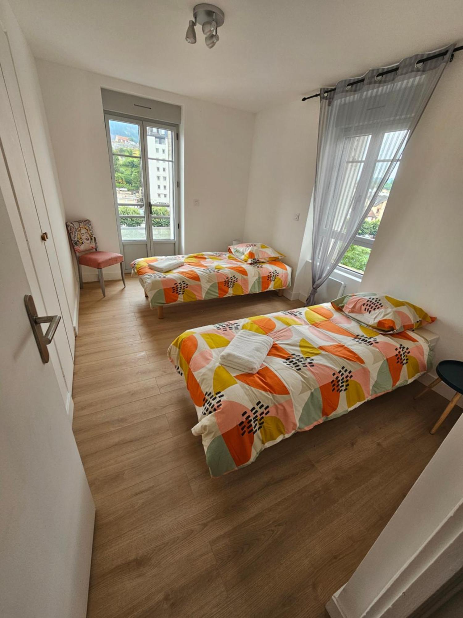 Le Chaleureux Lourdes Hyper Centre Apartment Ngoại thất bức ảnh